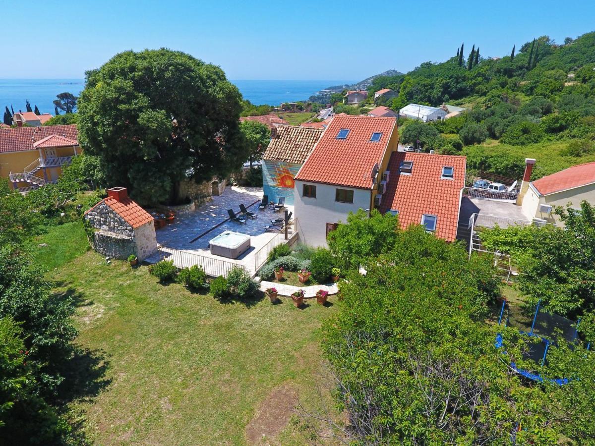 Holiday Home Ana'S Paradise 米利尼 外观 照片